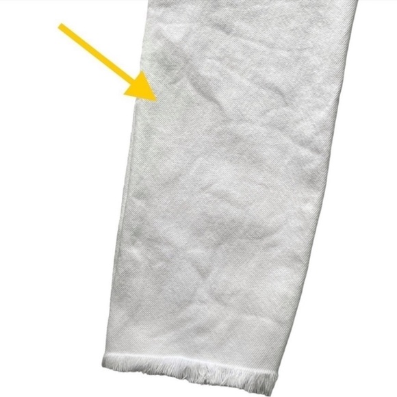 Levi’s Premium Wedgie Icon Fit Ankle Cropped Ripped
Distressed 25 White - Picture 9 of 16